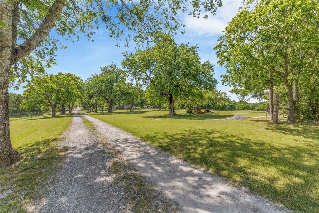 992 Tolson Avenue Van Alstyne, TX 75495 - Photo 12 of 39
