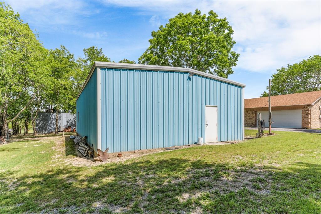 992 Tolson Avenue Van Alstyne, TX 75495 - Photo 17 of 39