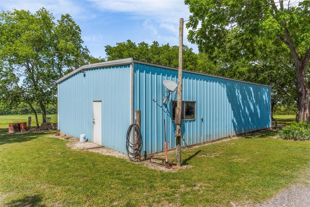 992 Tolson Avenue Van Alstyne, TX 75495 - Photo 18 of 39