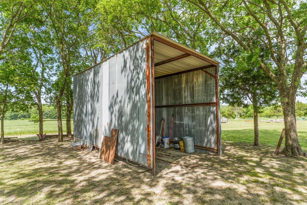 992 Tolson Avenue Van Alstyne, TX 75495 - Photo 20 of 39