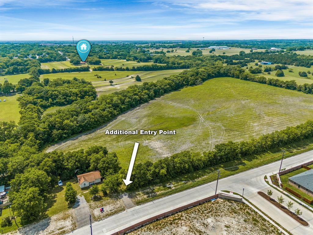 992 Tolson Avenue Van Alstyne, TX 75495 - Photo 5 of 39