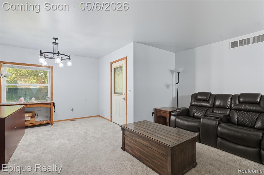 8150 Runyan Lake Road Fenton, MI 48430 - Photo 17 of 39