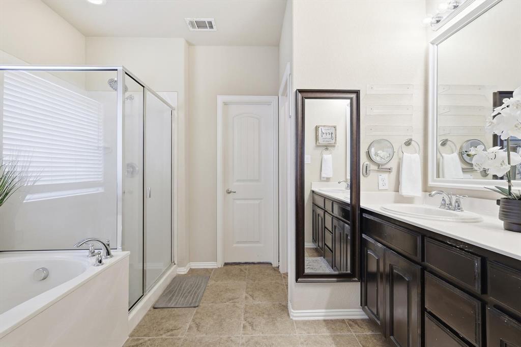 11909 Sundog Way Fort Worth, TX 76244 - Photo 21 of 40