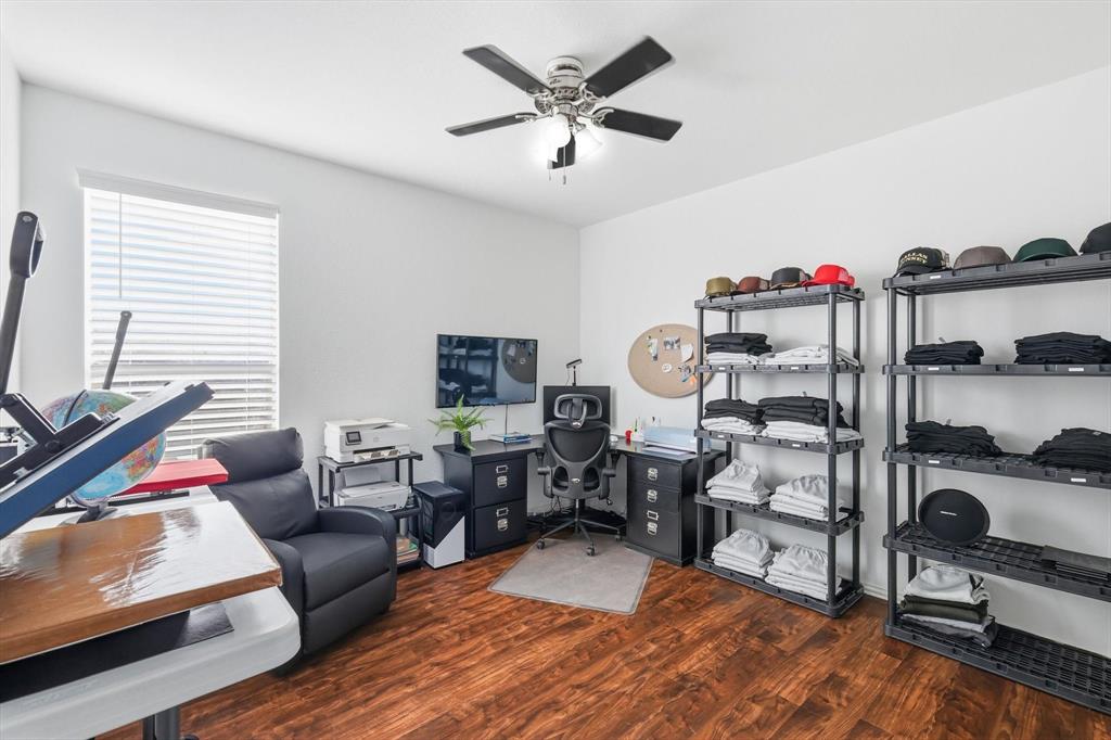 11909 Sundog Way Fort Worth, TX 76244 - Photo 31 of 40