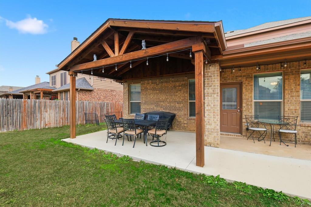 11909 Sundog Way Fort Worth, TX 76244 - Photo 33 of 40