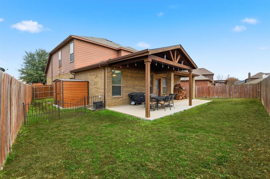 11909 Sundog Way Fort Worth, TX 76244 - Photo 34 of 40