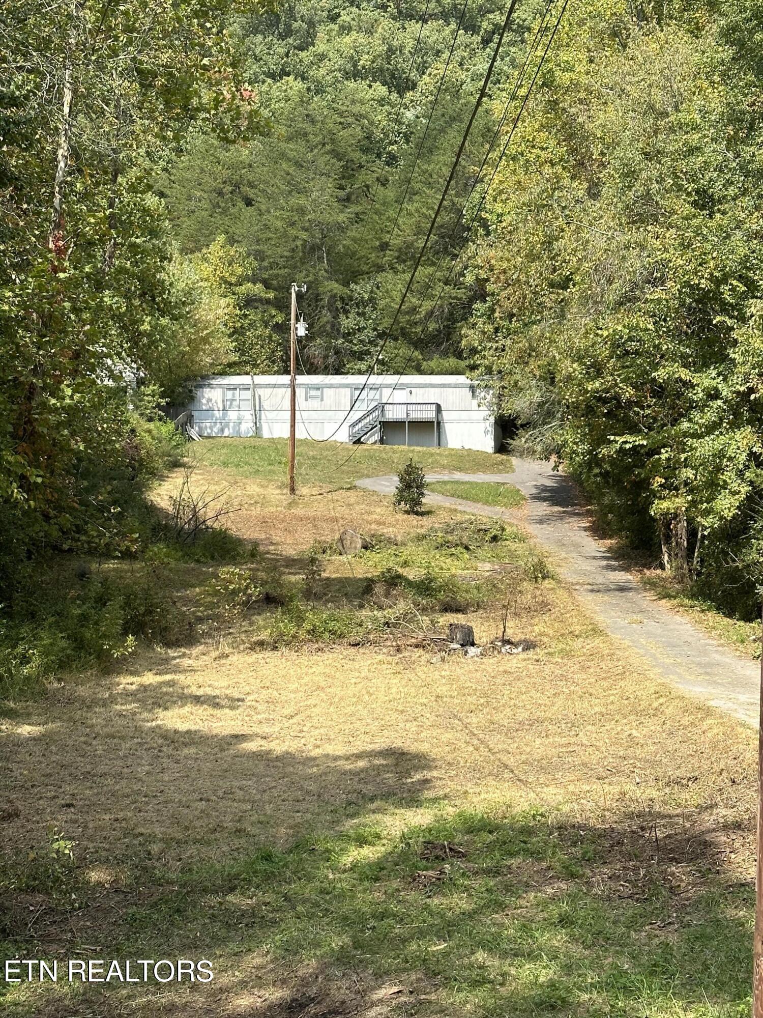 6553 McFall Road Knoxville, TN 37918 - Photo 1 of 16 IMG_0204 (3)