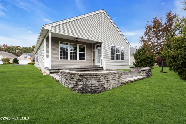 $525,000 | 42 Pembroke Drive, Jackson, NJ 08527