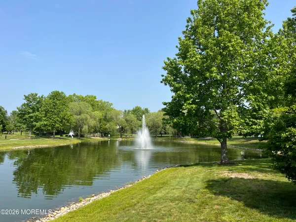 $525,000 | 42 Pembroke Drive, Jackson, NJ 08527