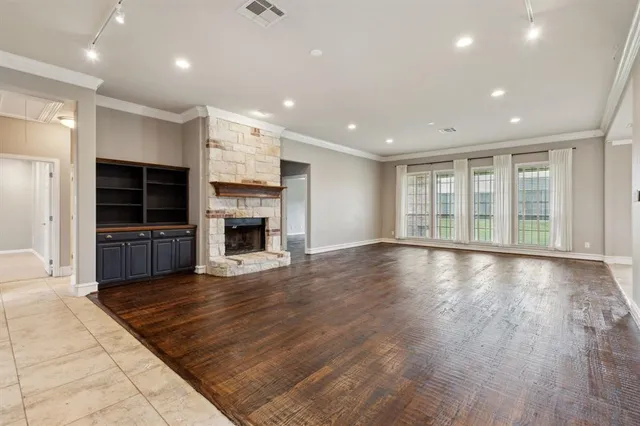 $729,999 | 2412 West Alamosa Drive, Terrell, TX 75160