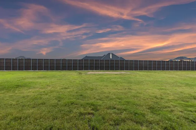 $729,999 | 2412 West Alamosa Drive, Terrell, TX 75160