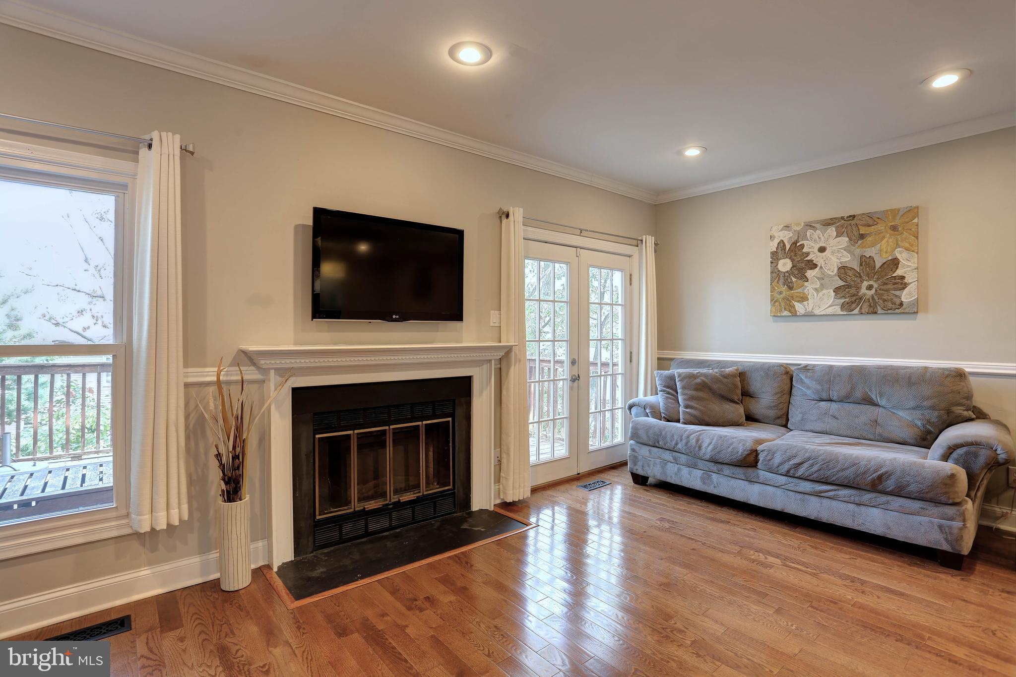 48 Robin Ridge Court Baltimore, MD 21234 - Photo 11 of 39 Electric insert in fireplace