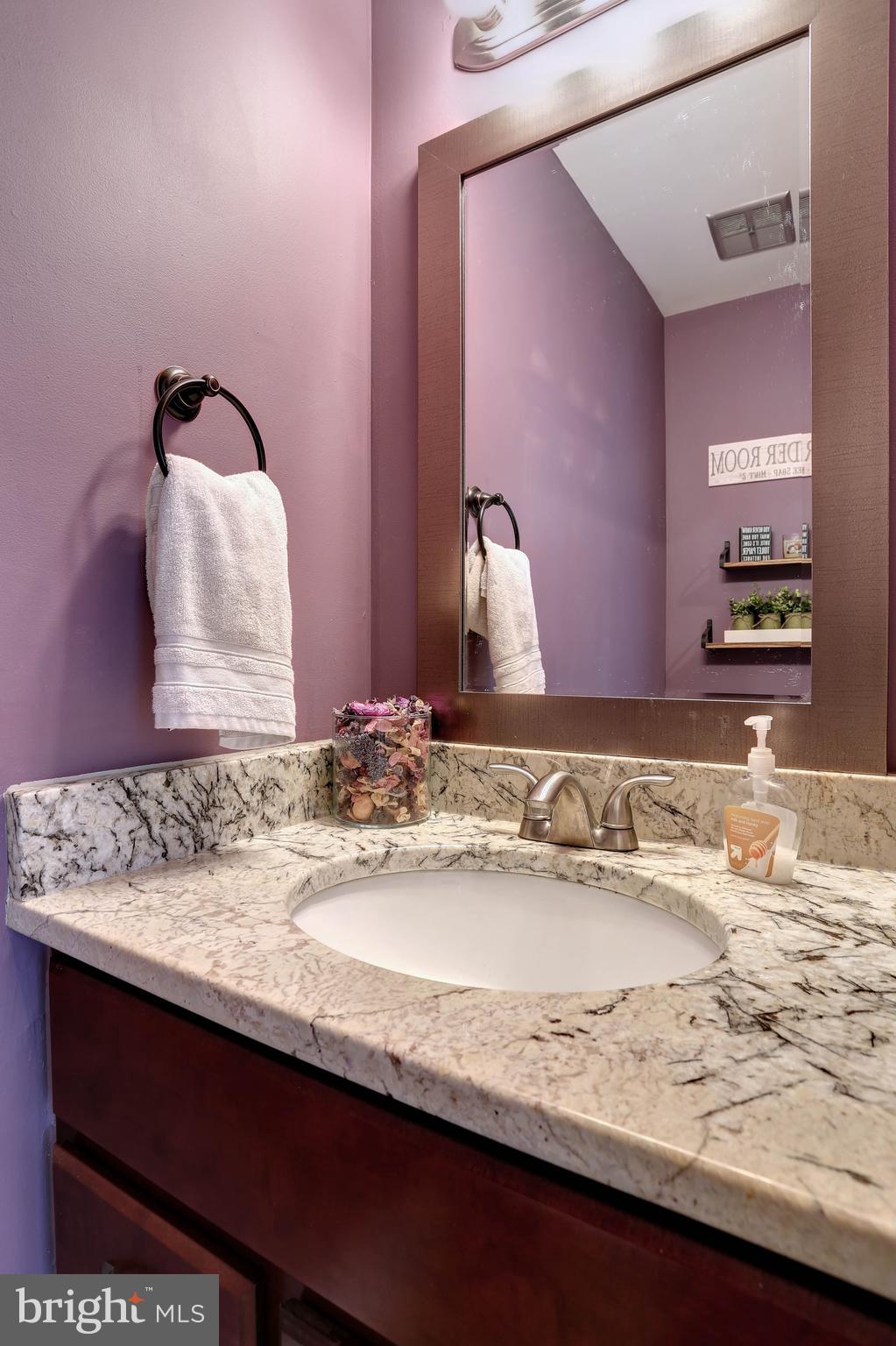 48 Robin Ridge Court Baltimore, MD 21234 - Photo 12 of 39 1/2 bath on main level