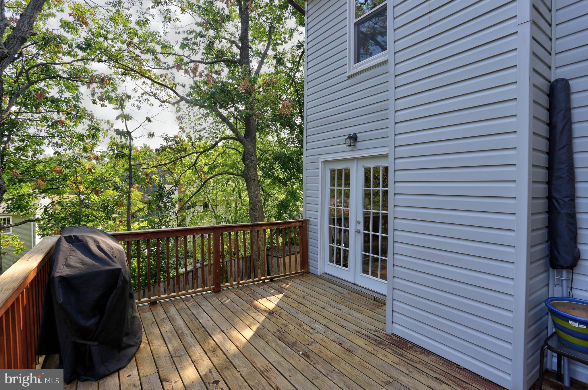 48 Robin Ridge Court Baltimore, MD 21234 - Photo 13 of 39 Back deck off living - was just power washed!
