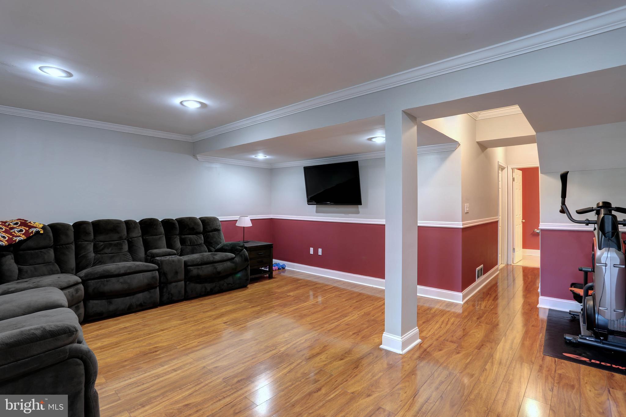 48 Robin Ridge Court Baltimore, MD 21234 - Photo 26 of 39 Nice engineered wood floors