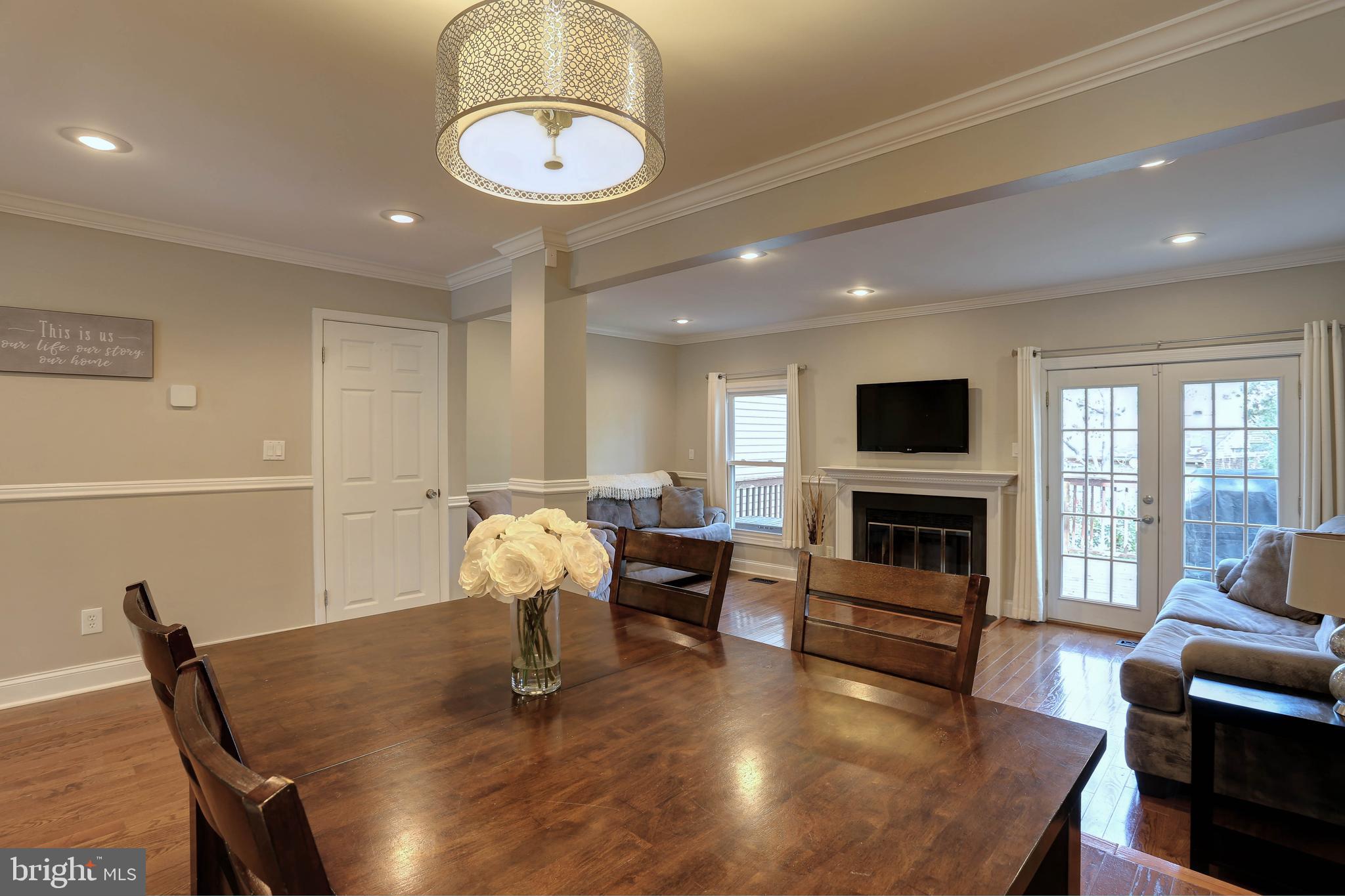 48 Robin Ridge Court Baltimore, MD 21234 - Photo 8 of 39 Neutral paint colors