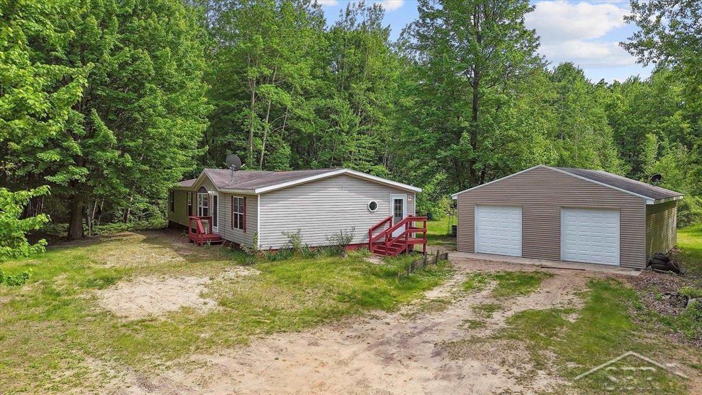3251 Dana Road Coleman, MI 48618 - Photo 38 of 60