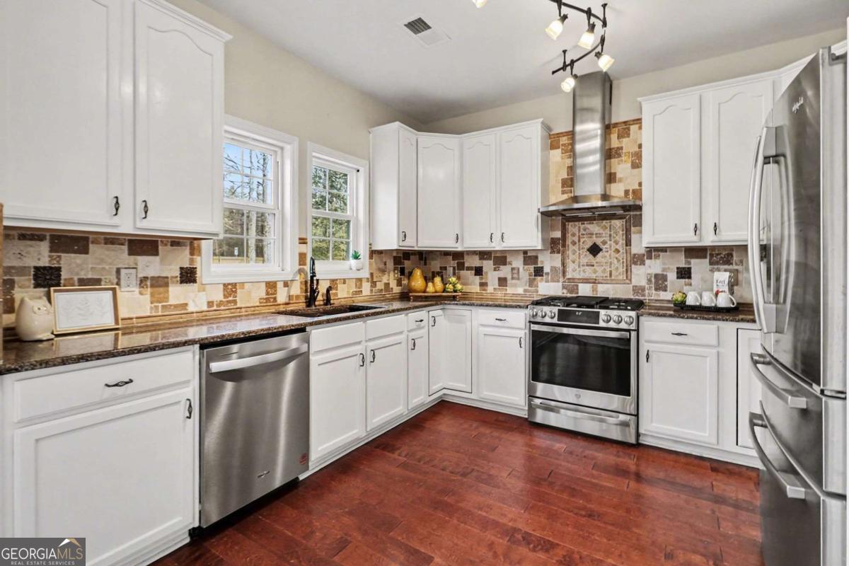 15 Forest Point Newnan, GA 30265 - Photo 8 of 28