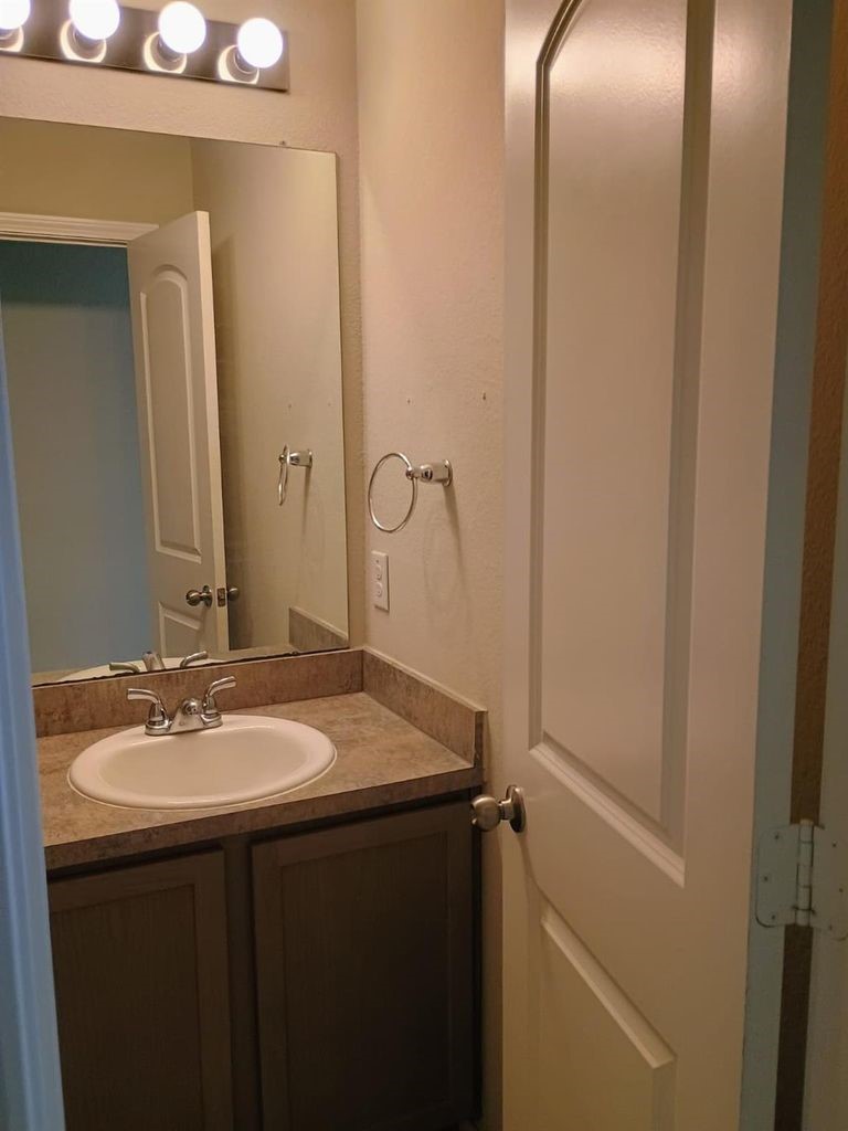 14945 Austin Road Willis, TX 77378 - Photo 8 of 15 Gallery Image 8