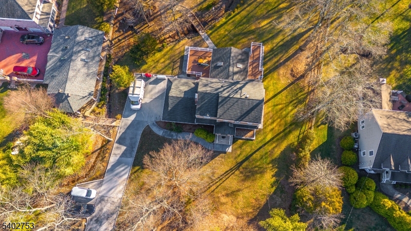 850 Valley Road Watchung, NJ 07069 - Photo 2 of 36