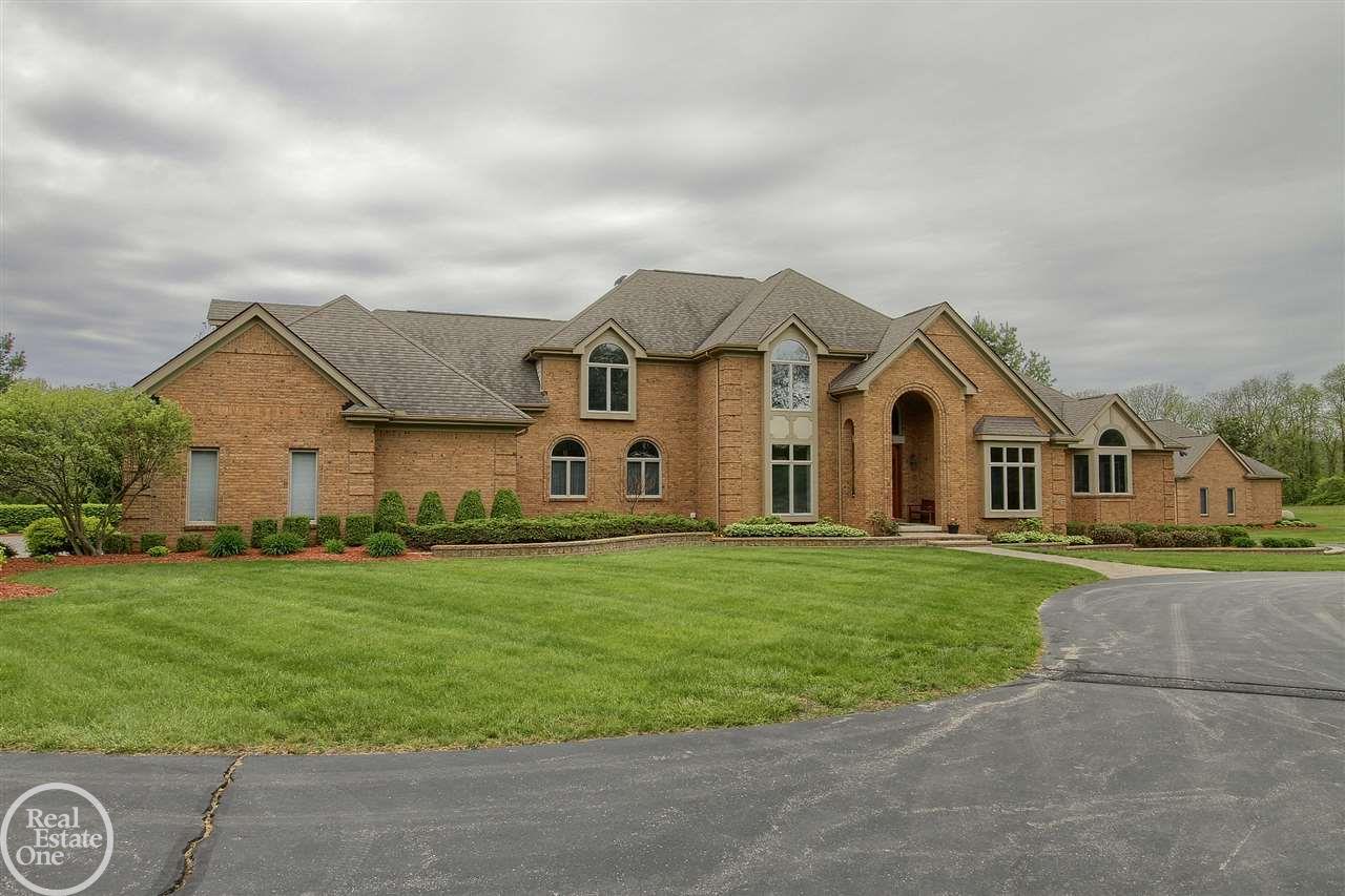 311 Townsend Road Leonard, MI 48367 - Photo 22 of 91