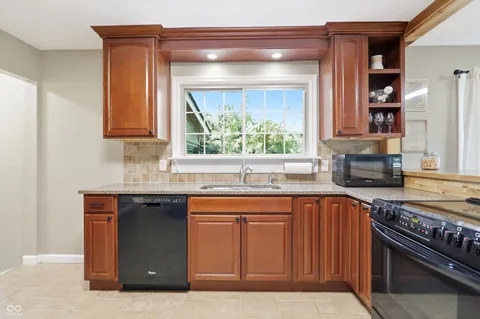 $675,000 | 7295 East 108th Street, Fishers, IN 46038