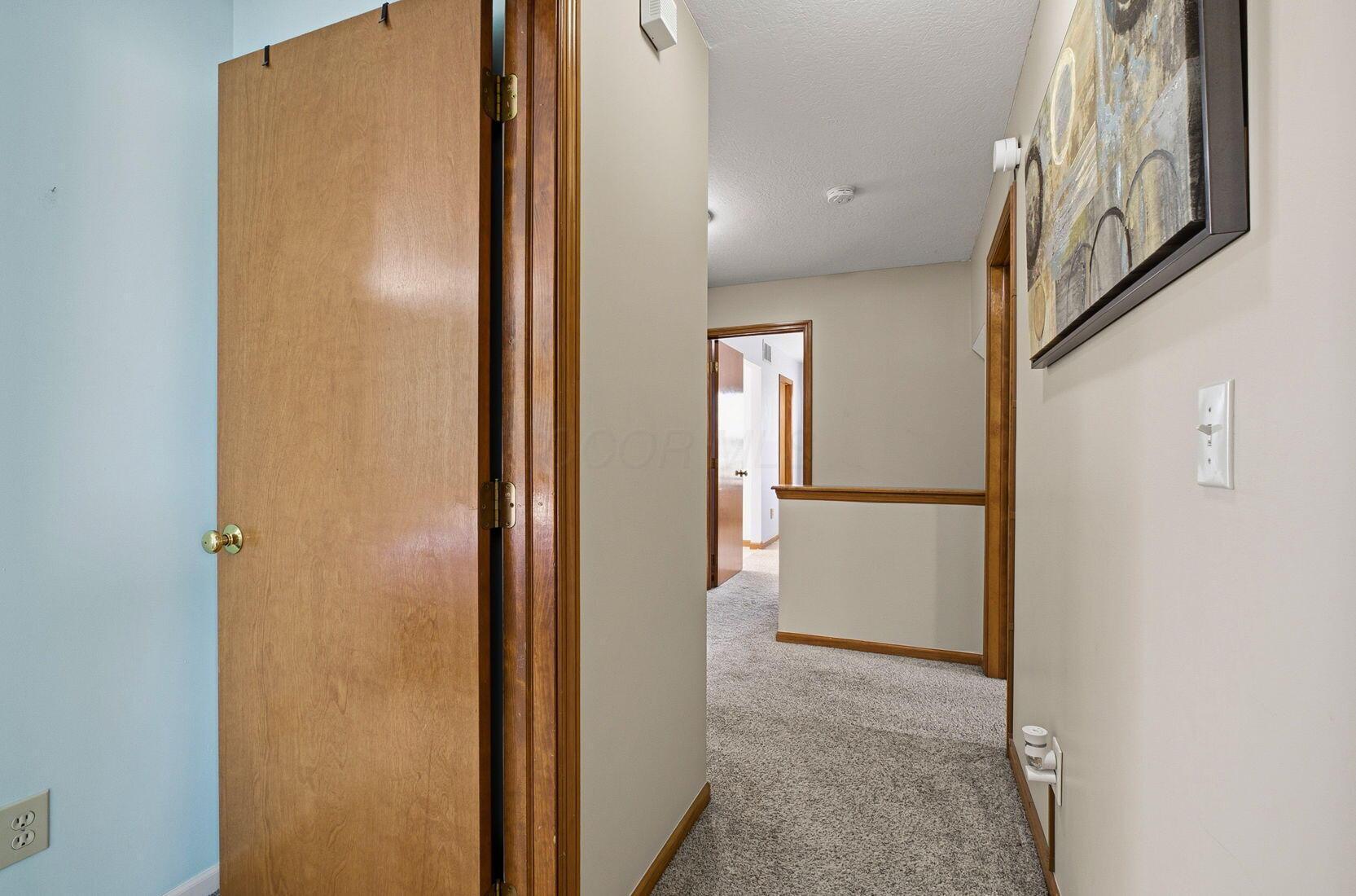 2216 Reeves Avenue Lewis Center, OH 43035 - Photo 26 of 53 Upstairs hall