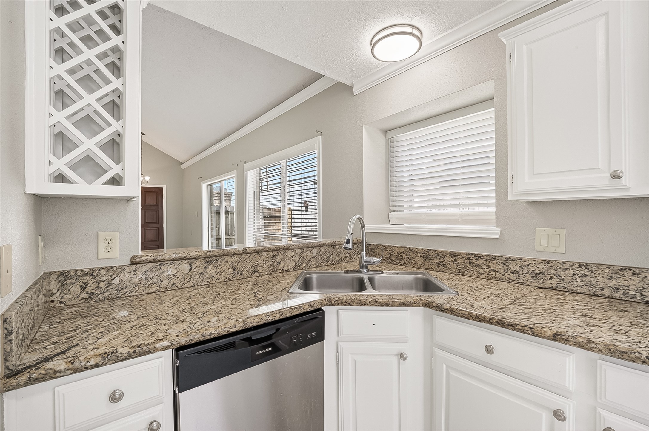 12403 Meadow Ridge Drive Stafford, TX 77477 - Photo 16 of 47