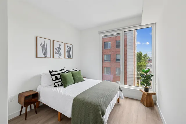 $2,358 | 179 Academy Street, Unit 204, Jersey City, NJ 07306