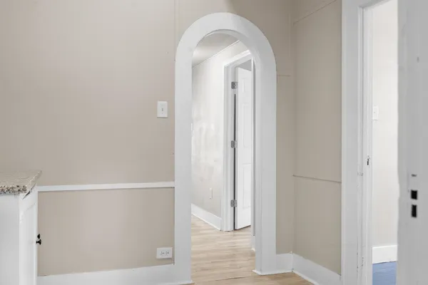 $1,175 | 715 Porter Street, Unit 2, Taylor, TX 76574