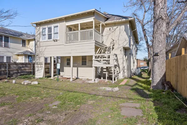 $1,175 | 715 Porter Street, Unit 2, Taylor, TX 76574