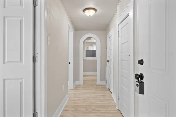 $1,175 | 715 Porter Street, Unit 2, Taylor, TX 76574