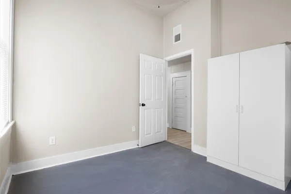 $1,175 | 715 Porter Street, Unit 2, Taylor, TX 76574