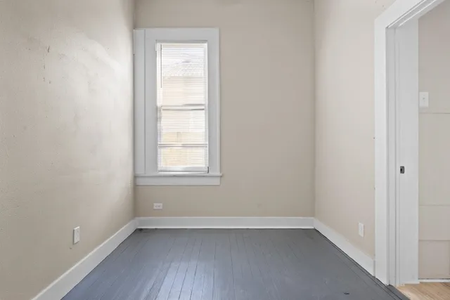 $1,175 | 715 Porter Street, Unit 2, Taylor, TX 76574