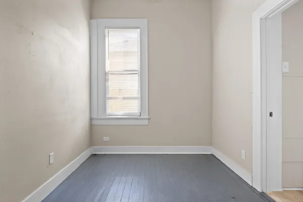 $1,175 | 715 Porter Street, Unit 2, Taylor, TX 76574