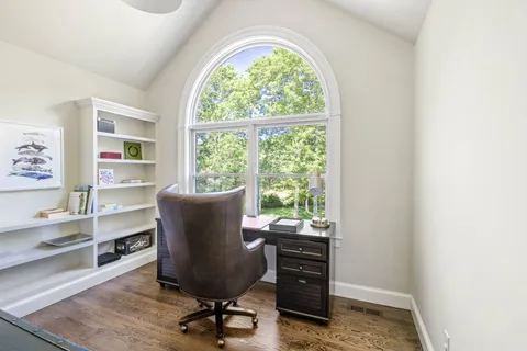 $4,250,000 | 9 Long Pond Trail, Sagaponack, NY 11932