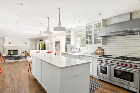 $4,250,000 | 9 Long Pond Trail, Sagaponack, NY 11932