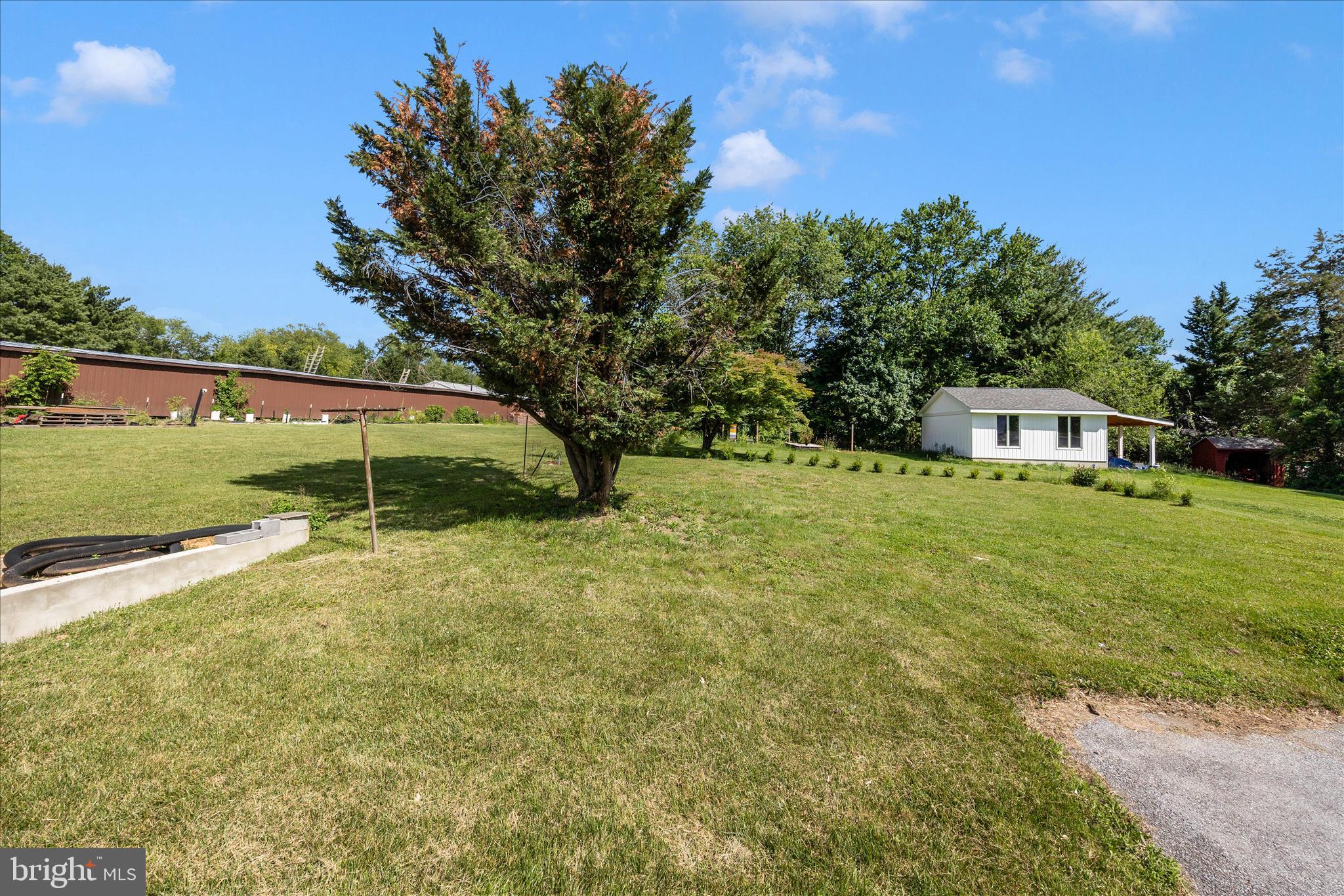 16215 Redland Road Rockville, MD 20855 - Photo 47 of 51 Deck View