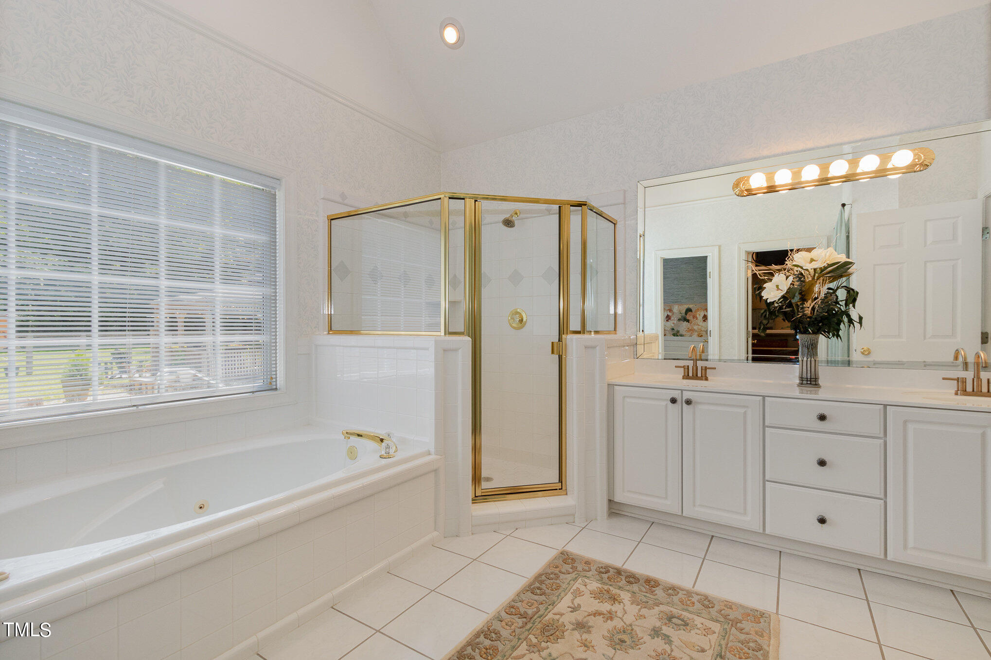 6716 Johnson Mill Road Durham, NC 27712 - Photo 9 of 21 Owners' bath
