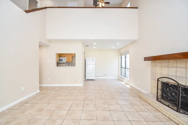 $1,395 | 9536 Windswept Lane, Unit 9536, Houston, TX 77063