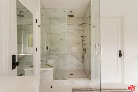 $4,798,000 | 10560 Bradbury Road, Los Angeles, CA 90064