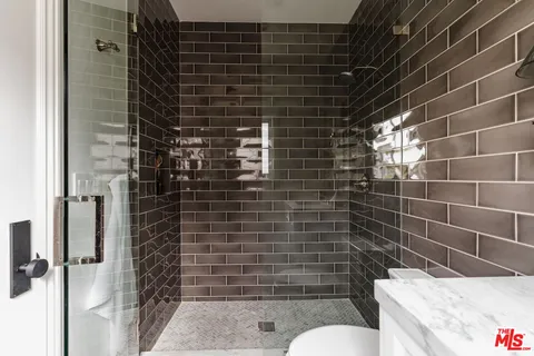 $4,798,000 | 10560 Bradbury Road, Los Angeles, CA 90064