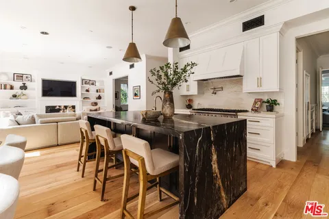 $4,798,000 | 10560 Bradbury Road, Los Angeles, CA 90064