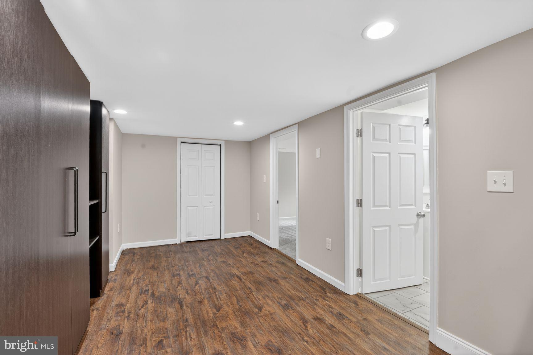 112 South Rolling Road Baltimore, MD 21228 - Photo 15 of 31 Gallery Image 15