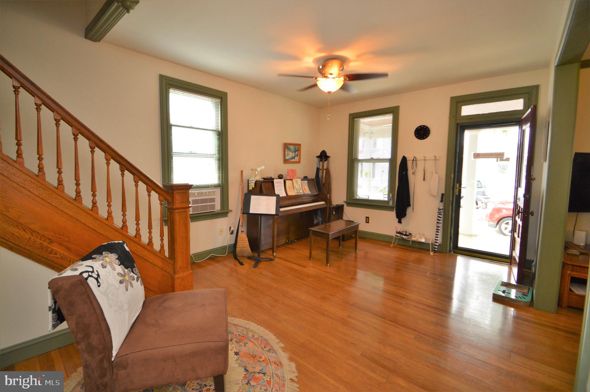 119 East New Street Lititz, PA 17543 - Photo 6 of 36