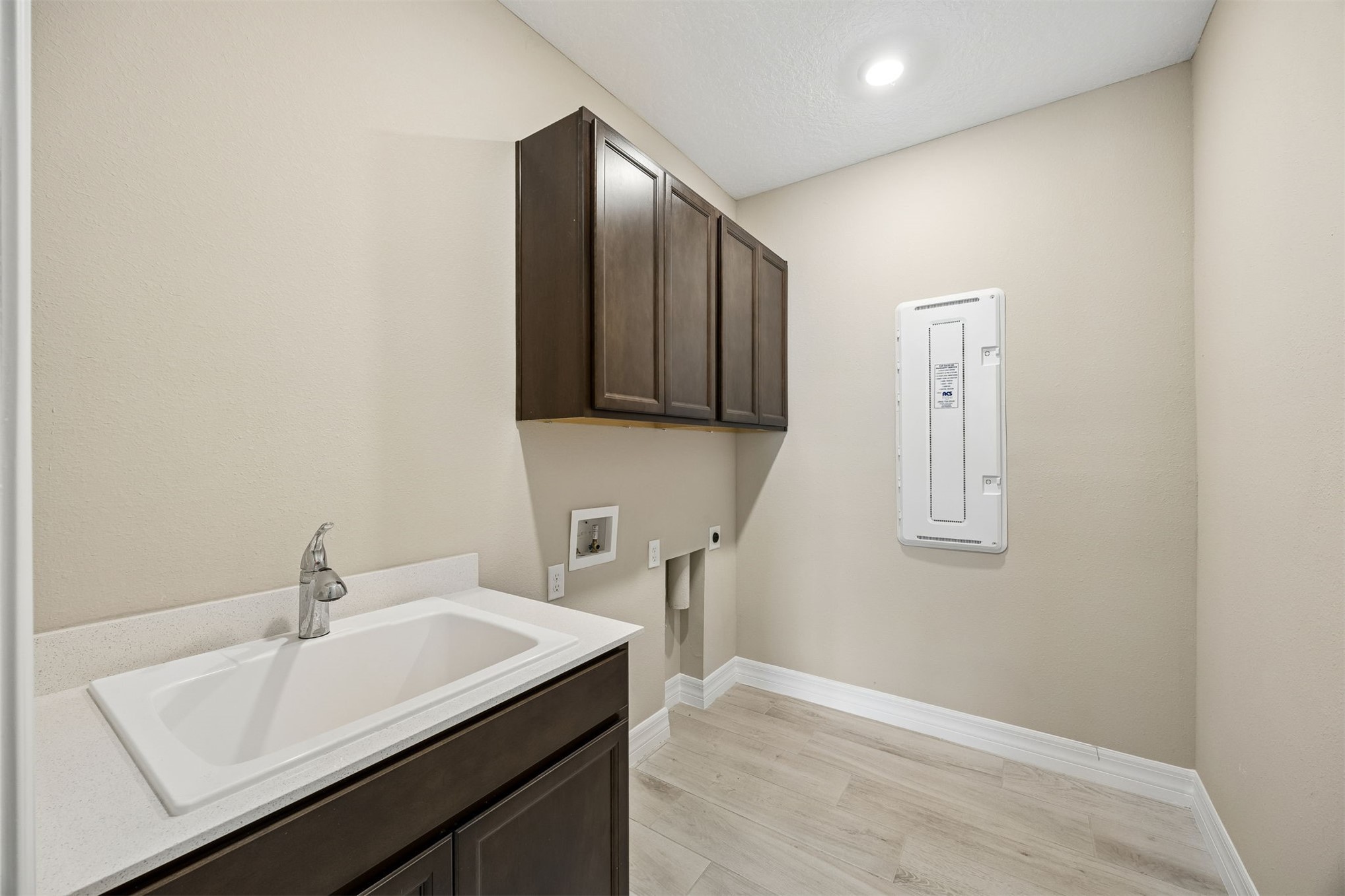 729 Continuum Loop Yulee, FL 32097 - Photo 33 of 55 Well appointed laundry room.