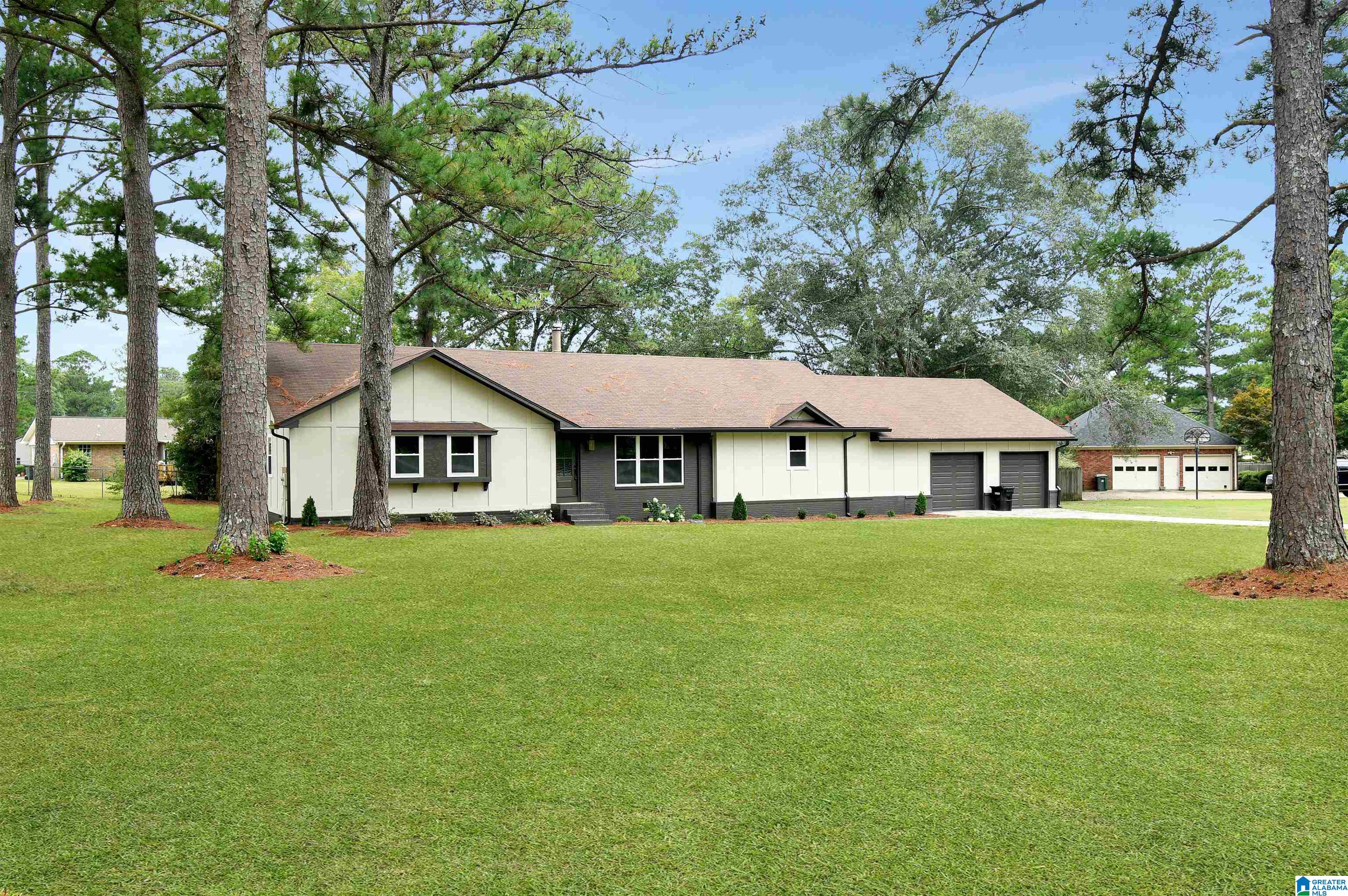 207 Friendship Circle Clanton, AL 35045 - Photo 6 of 40
