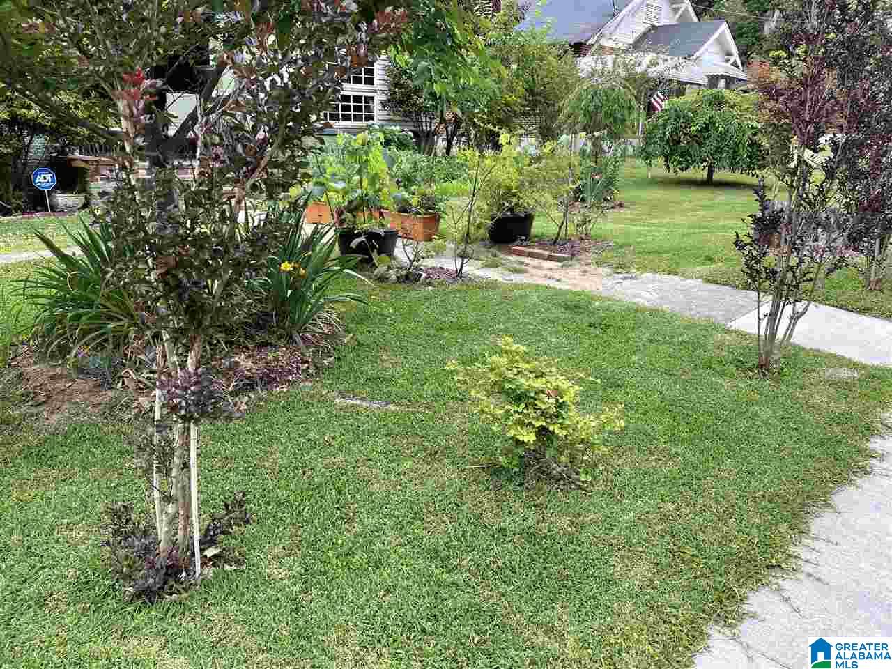 1828 Rocky Hollow Road Anniston, AL 36207 - Photo 2 of 35
