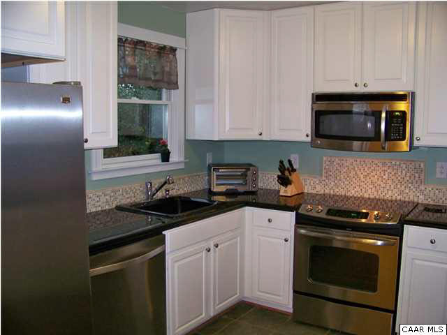1312 Grove Road Charlottesville, VA 22901 - Photo 5 of 19 Gallery Image 5
