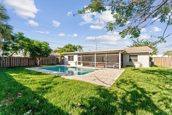 $5,300 | 428 Southeast 2nd Street, Deerfield Beach, FL 33441